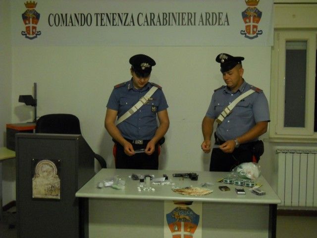 carabinieri droga ardea