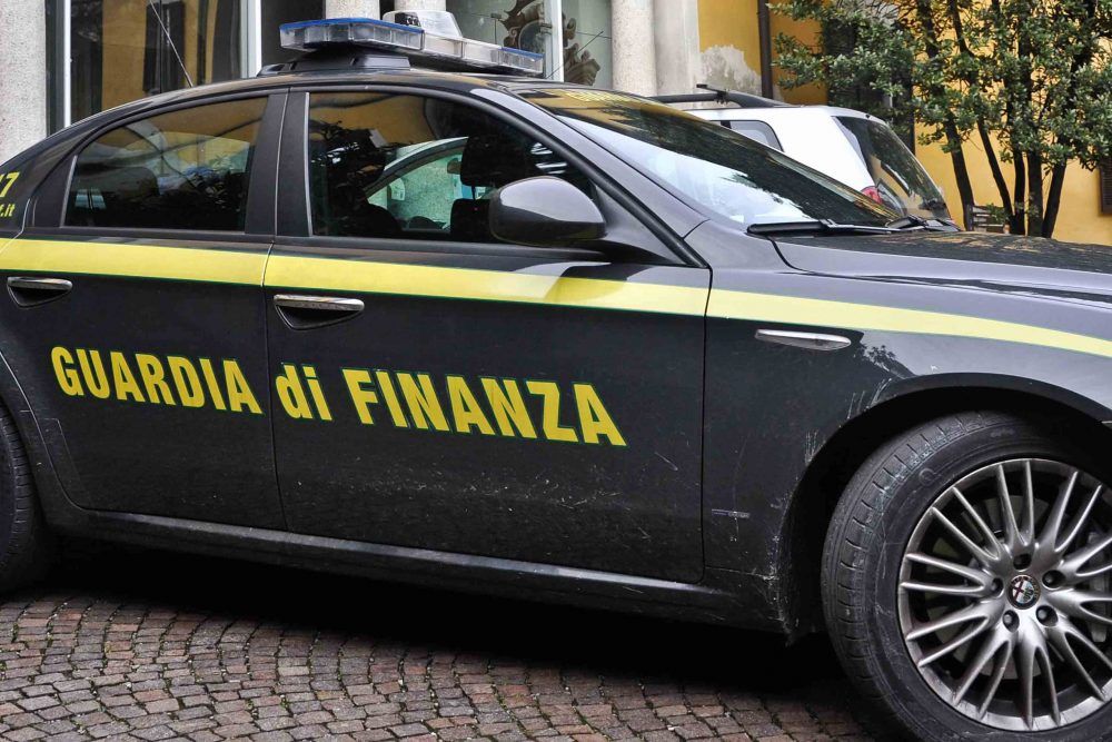 guardia di Finanza arresti per truffa