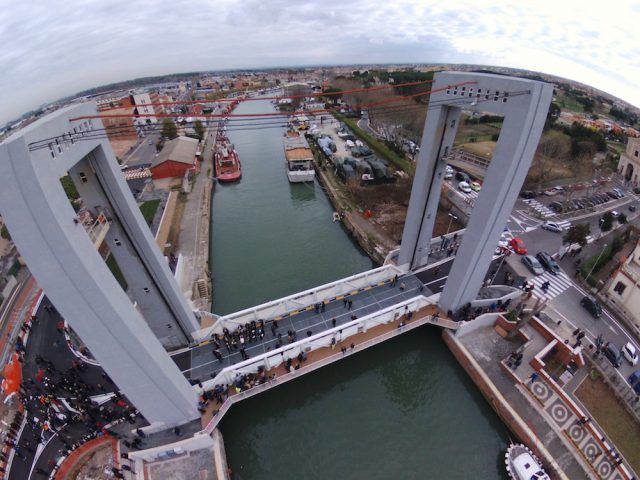 ponte due giugno fiumicino