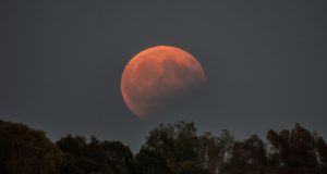 Eclissi di luna totale: 16 maggio