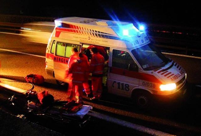 ambulanza-notte