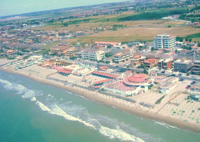 Torvaianica, domenica pulizia delle spiagge in occasione dell'Earth Day