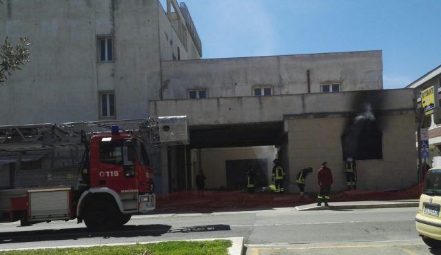 incendio ecomoostro torvaianica 4