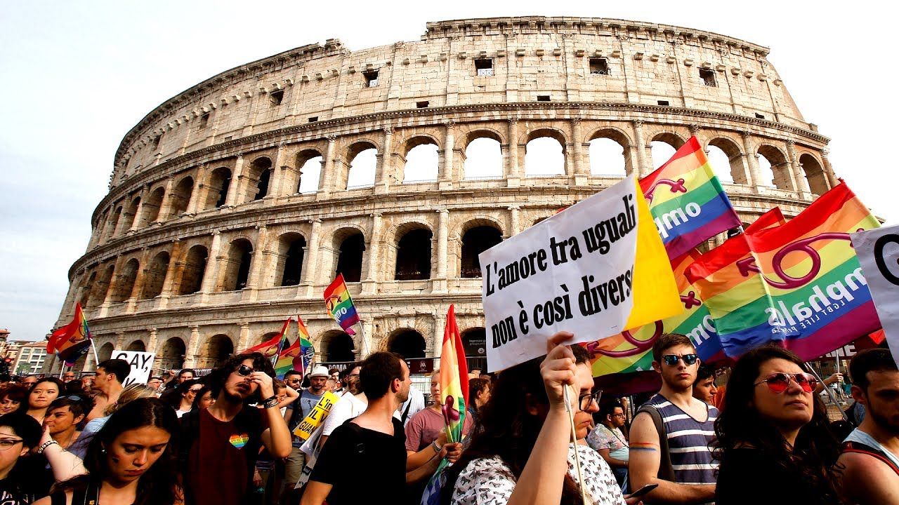 Il Roma Pride e la revoca del patrocinio