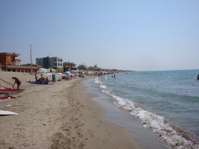 Torvaianica, si conclude domani la campagna comunale per la raccolta differenziata in spiaggia