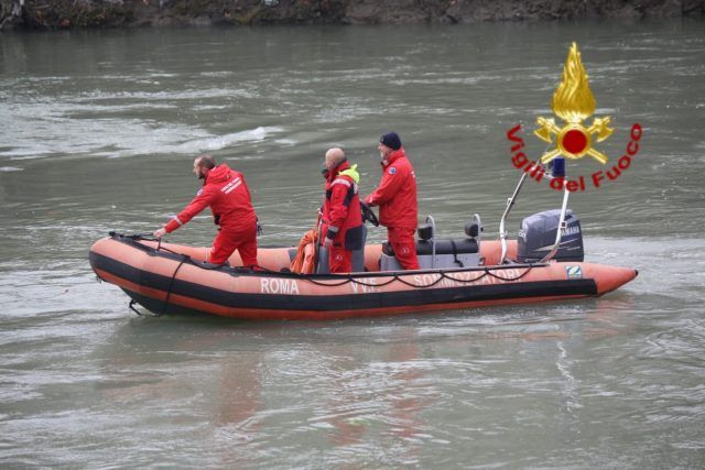 tevere corpo sommozzatori