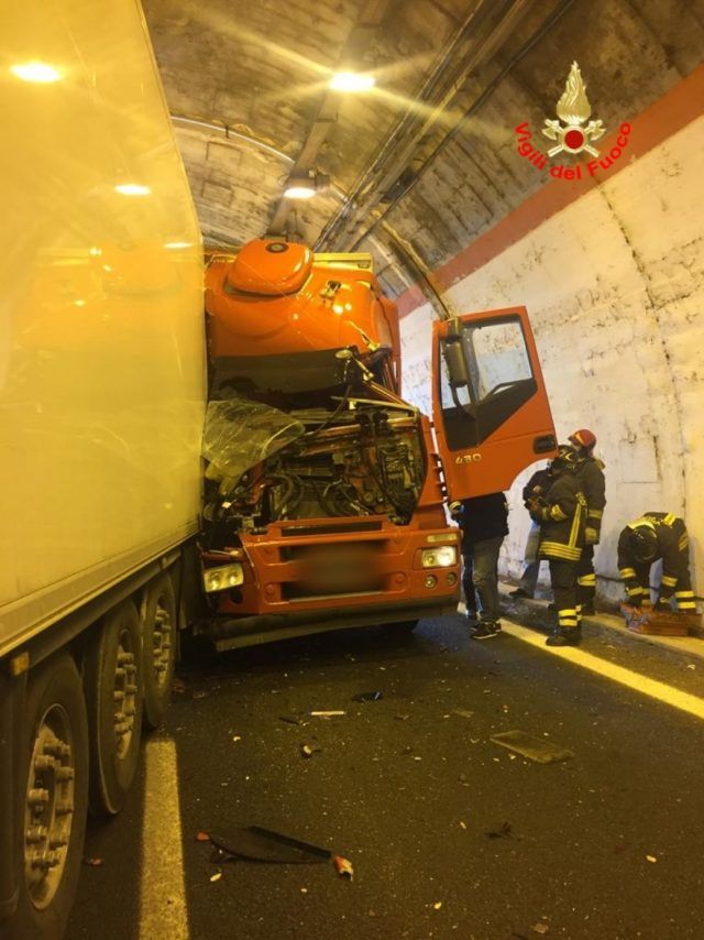 Terracina - incidente via Appia Variante