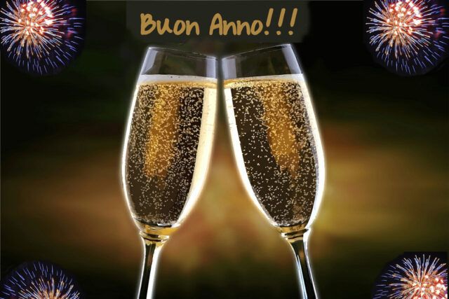 Auguri Di Fine Anno E Buon 21 Messaggi Whatsapp Immagini Animate E Frasi Divertenti Da Inviare