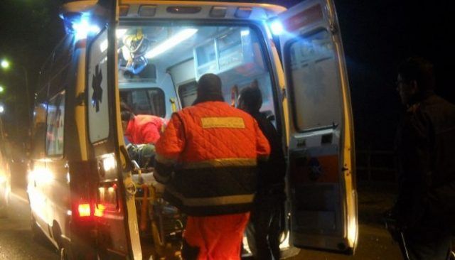 ambulanza-118-650x372-1-650x372 ostia