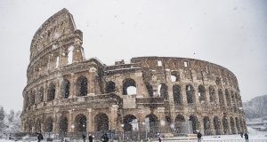 Neve e ghiaccio a Roma: Gualtieri firma l'ordinanza