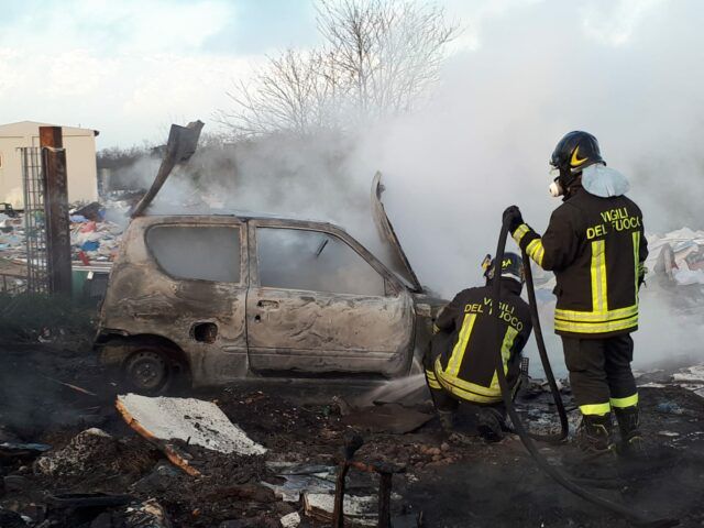 Incendio campo rom 1