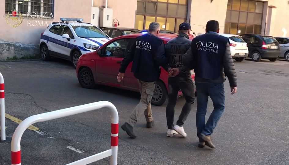 Incendio a lungotevere di Pietra Papa