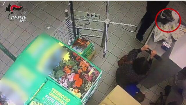 CASILINA - Rapinatore supermercato2_Moment