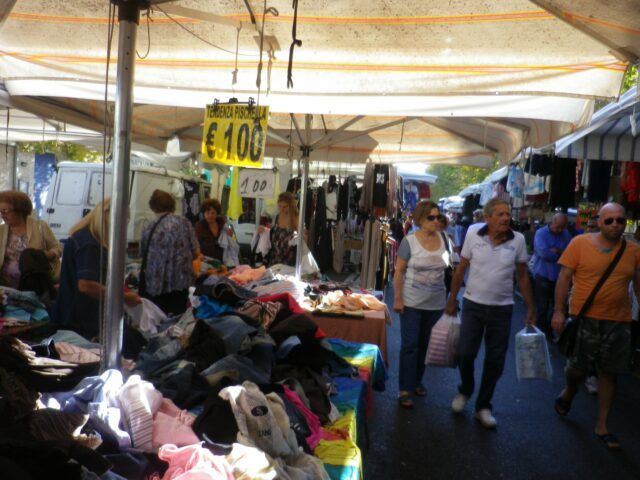 Fiumicino - mercato della Foce Micina
