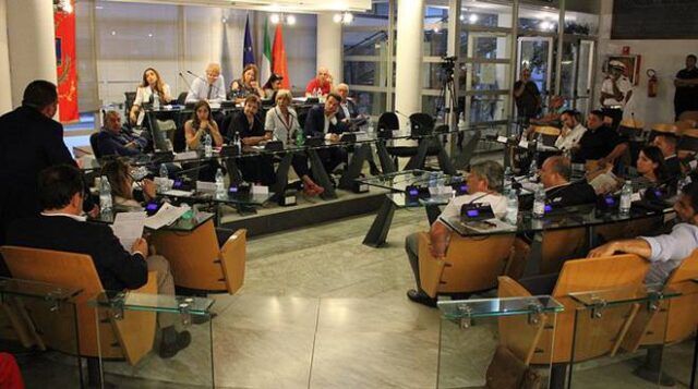 Maltempo, ragazza morta a Focene. Consiglio comunale di Fiumicino: