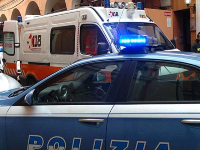 Roma, una donna tenta di uccidersi con il gas e viene salvata dalla Polizia velletri