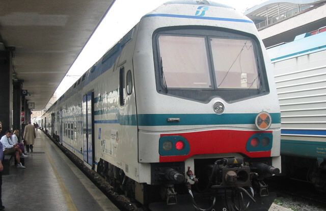 Treni, continuano i disagi per i pendolari del litorale romano Immagine di repertorio