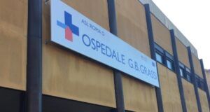 Ospedale Grassi, morto il clochard Ionel