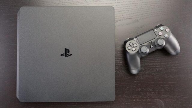 452382-sony-playstation-4-slim