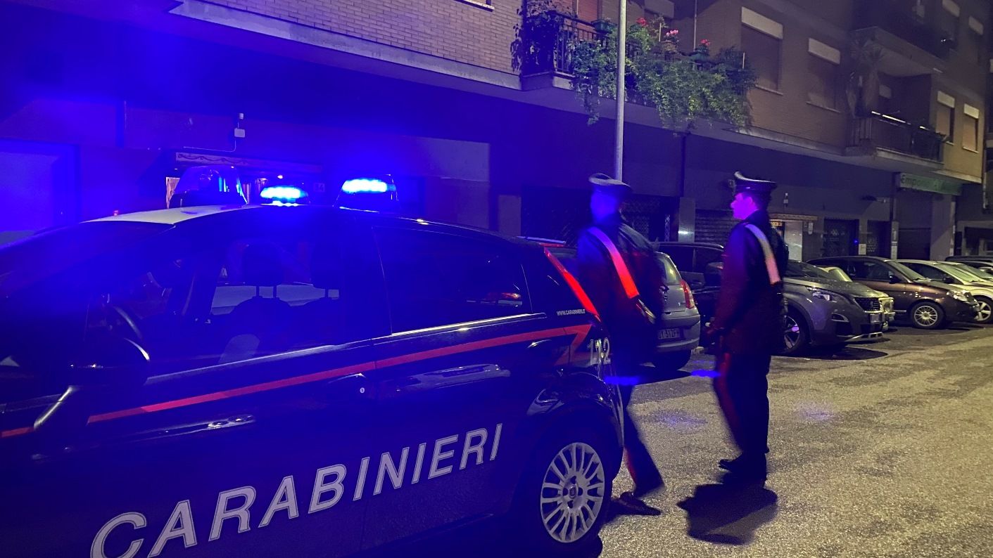https://www.ilcorrieredellacitta.com/wp-content/uploads/2019/11/I-Carabinieri-durante-le-operazioni-di-questa-mattina-3.jpg