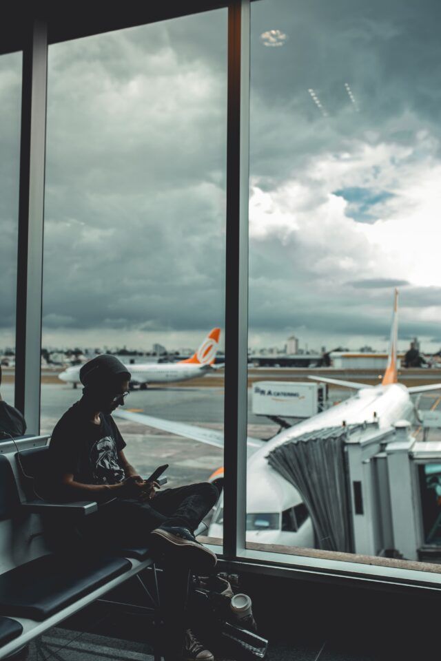 disagi-aerei-halloween-risolvi-con-no-problem-flights (1)