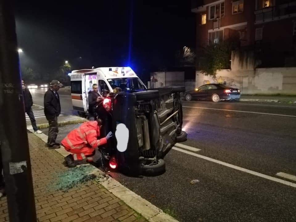 Roma. Grave incidente a La Storta mamma e due bambine salvate dai