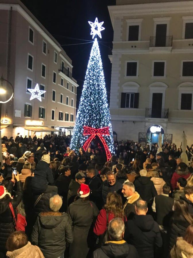 https://www.ilcorrieredellacitta.com/wp-content/uploads/2019/12/natale-Anzio-5.jpg