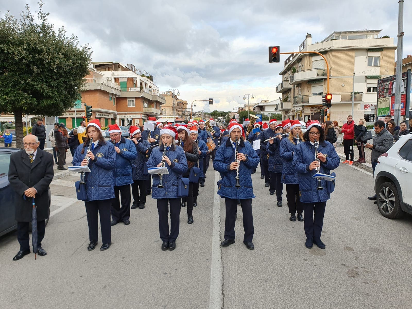 https://www.ilcorrieredellacitta.com/wp-content/uploads/2019/12/natale-Anzio.jpg