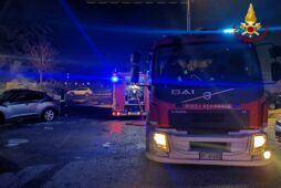 Vigili del Fuoco intervenuti su Via della Cassia alla moto officina