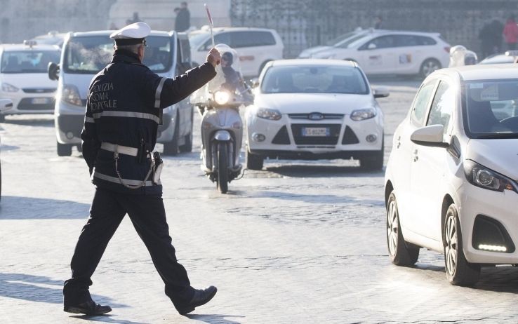 Controlli polizia locale domenica ecologica 21 marzo a Roma