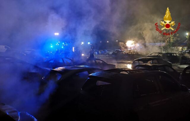 incendio tor cervara auto