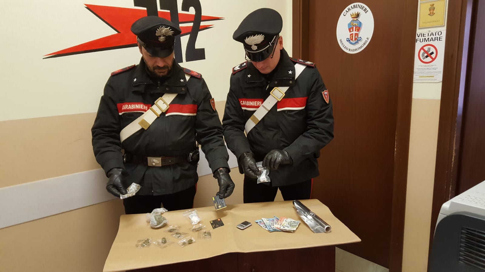 https://www.ilcorrieredellacitta.com/wp-content/uploads/2020/02/2020_02_14-POMEZIA-La-droga-e-la-refurtiva-recuperata-dai-Carabinieri-5.jpg