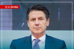 Giuseppe Conte conferenza stampa