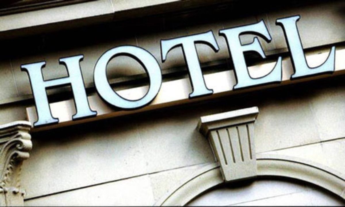 Natale 2021 a Roma, boom di disdette per gli hotel nel periodo natalizio: “Più del 20% di rinunce”