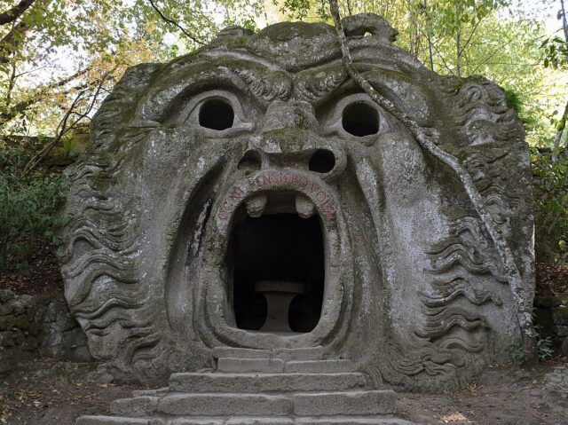 Parco_dei_Mostri_(Bomarzo)