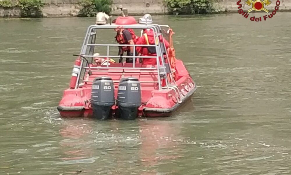 Macabra scoperta a Roma: cadavere di un ragazzo nel Tevere Macabra scoperta a Roma: cadavere di un ragazzo nel Tevere