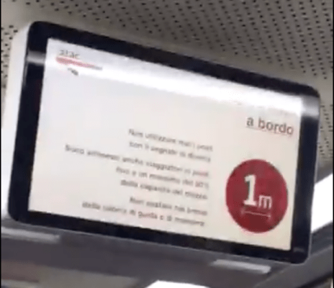 Foto del giorno. Linea Roma Lido interrotta, ecco come viaggiano gli utenti sui bus sostitutivi Foto del giorno. Linea Roma Lido interrotta, ecco come viaggiano gli utenti sui bus sostitutivi