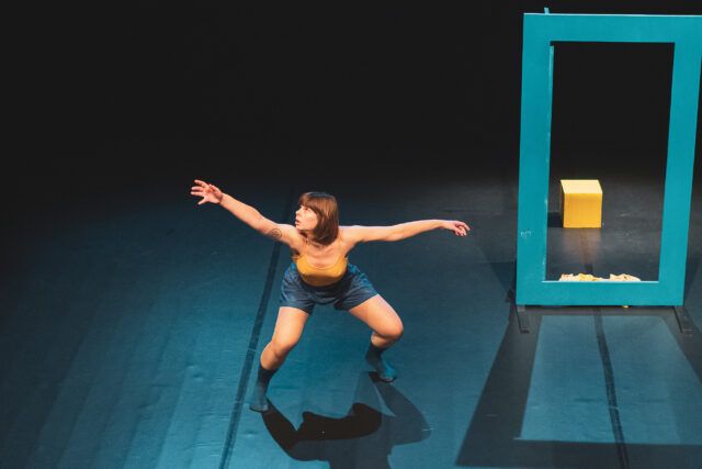 MOVIMENTO DANZA SELF PORTRAIT (2)
