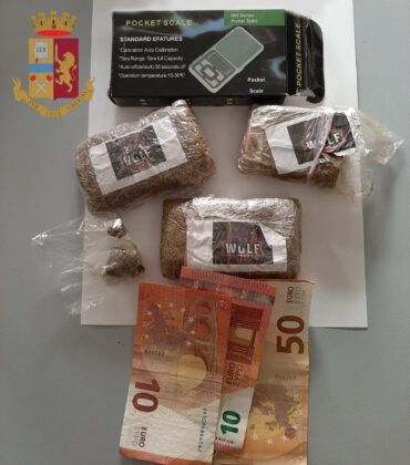 Roma, le operazioni della Polizia contro lo spaccio Capitale: 16 arresti in una settimana Roma, le operazioni della Polizia contro lo spaccio Capitale: 16 arresti in una settimana