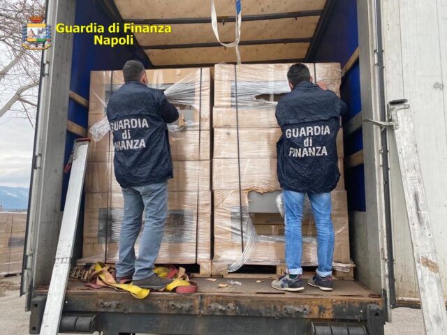 contrabbando sigarette latina