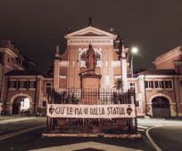 striscione piazza sempione