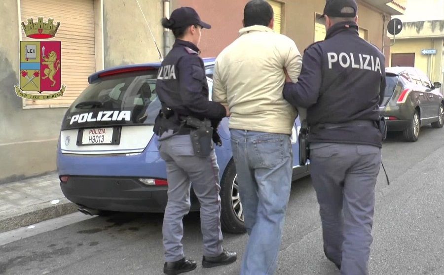 Roma, sventati 3 furti nel giro di poche ore: arrestati due uomini e una donna