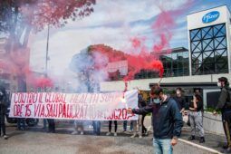 proteste pfizer roma