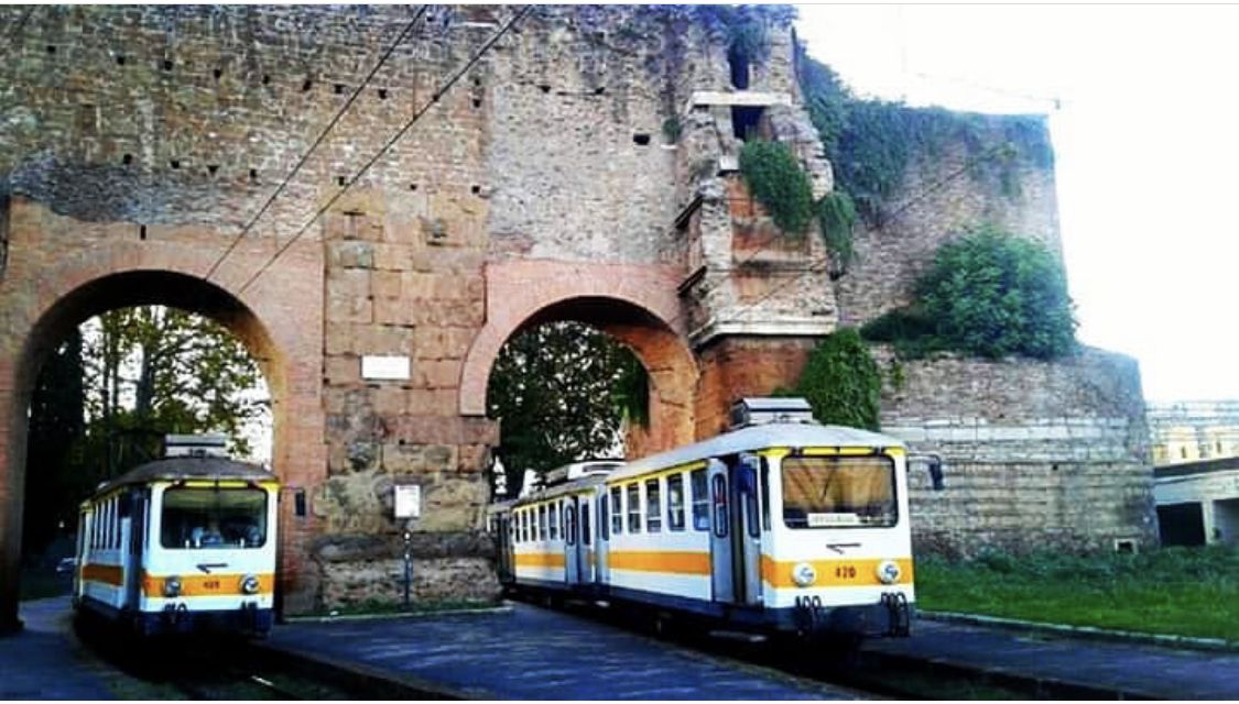 tram giallo termini Centocelle fermo