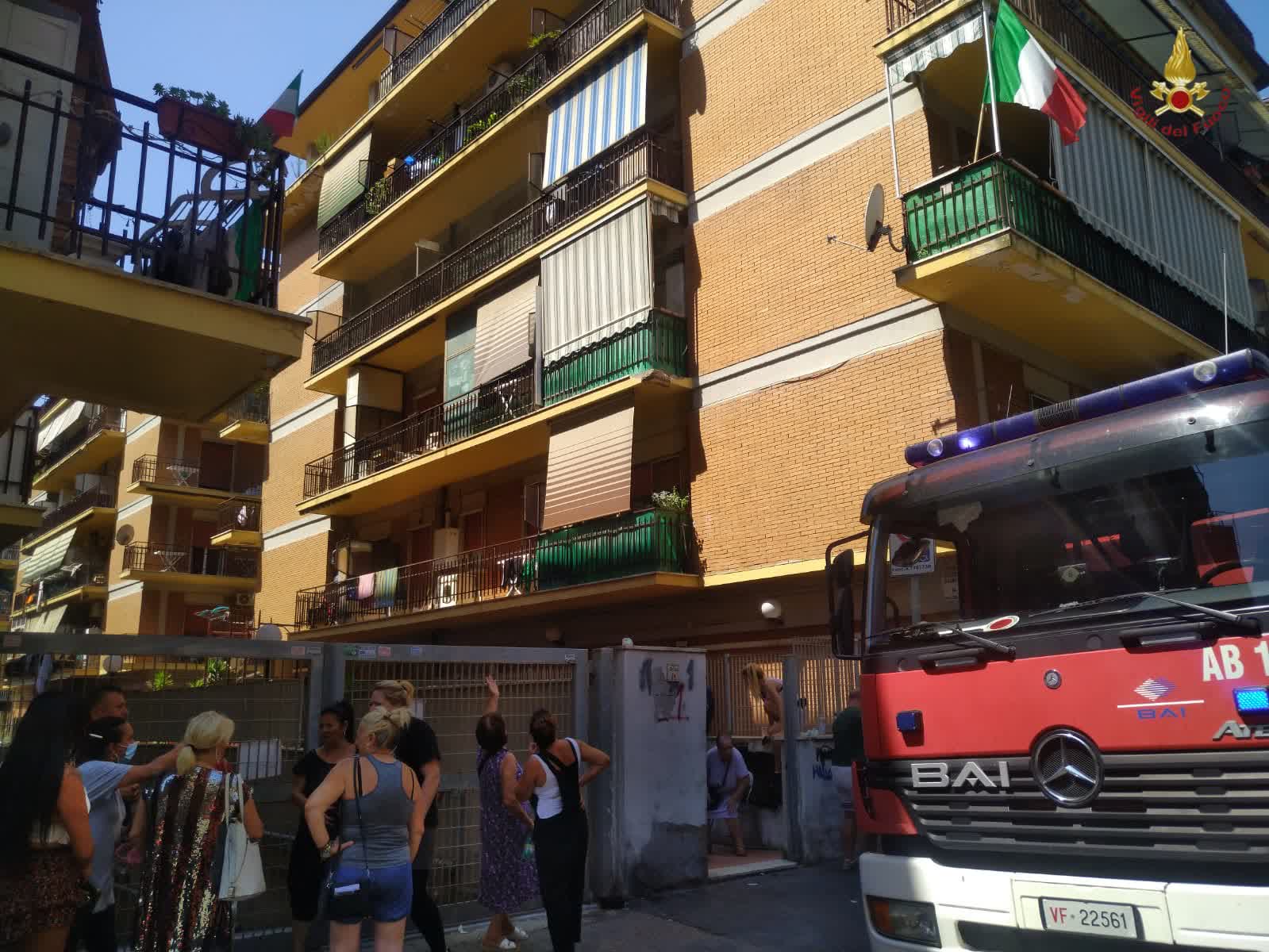 Incendio appartamento Ostia