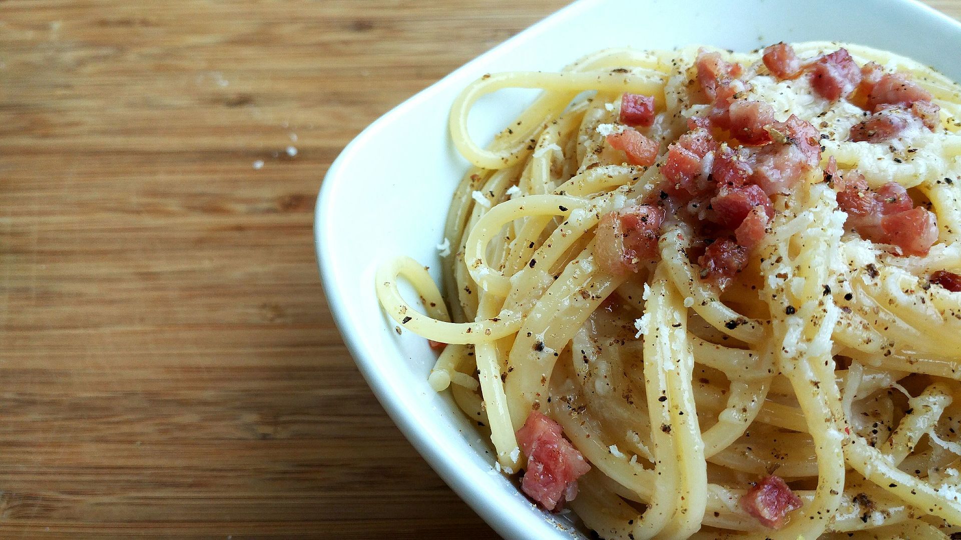 Spaghetti alla carbonara per il Carbonara day