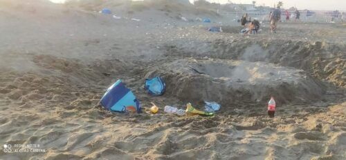 rifiuti in spiaggia