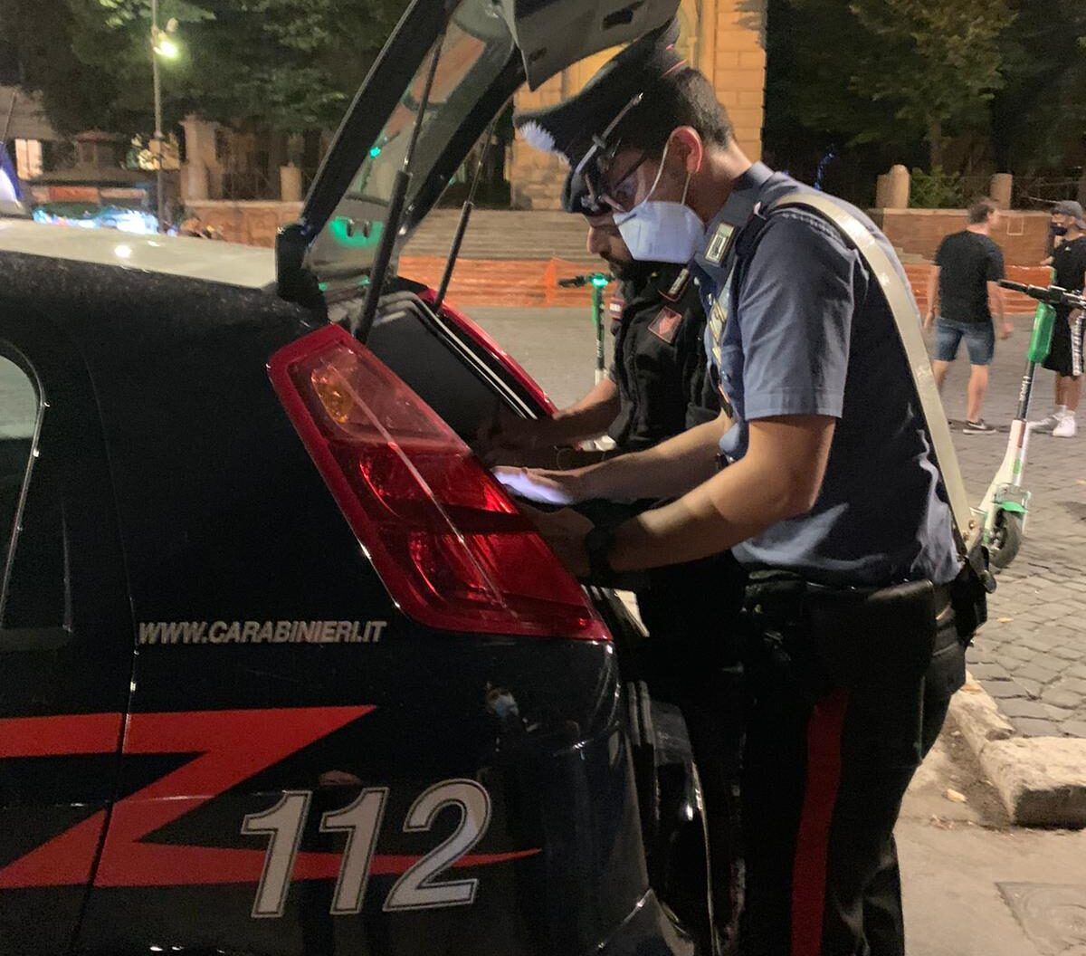 Carabinieri a Trastevere