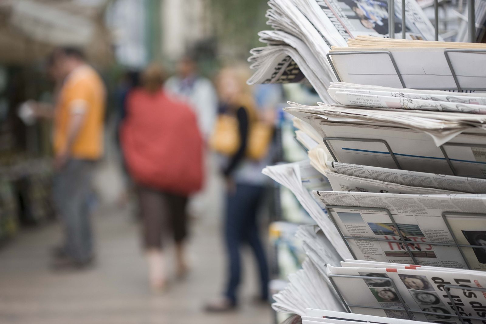 Ostia, chiude la storica edicola della signora Franca