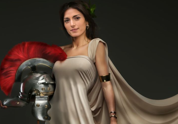 Virginia Raggi centuriona